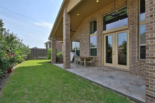 Foto del edificio - 5803 Eden Crest Ct