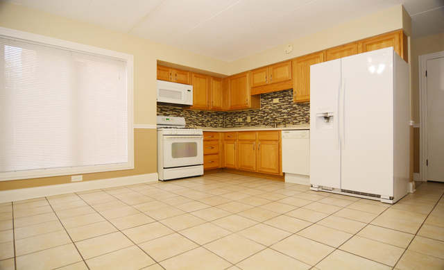 Building Photo - 4430 W 111th St