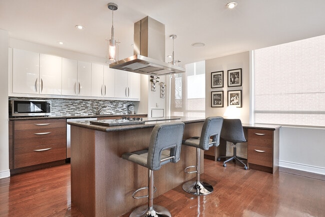 Building Photo - 80 Cumberland St