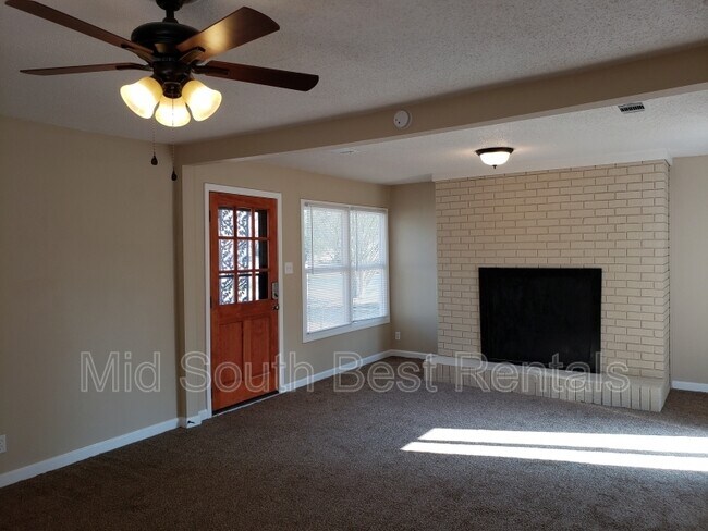 Building Photo - 135 Galloway Cir