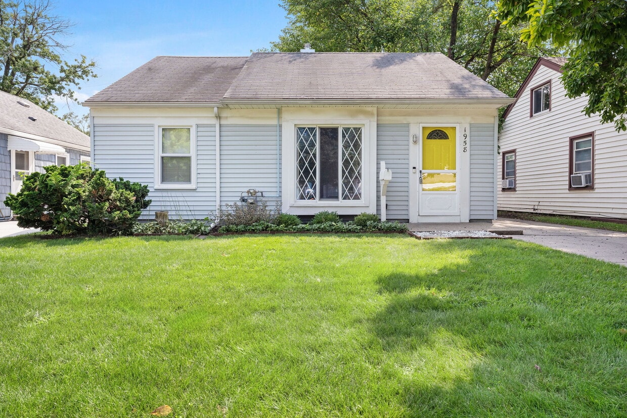 1958 Browning St, Ferndale, MI 48220 House Rental in Ferndale, MI