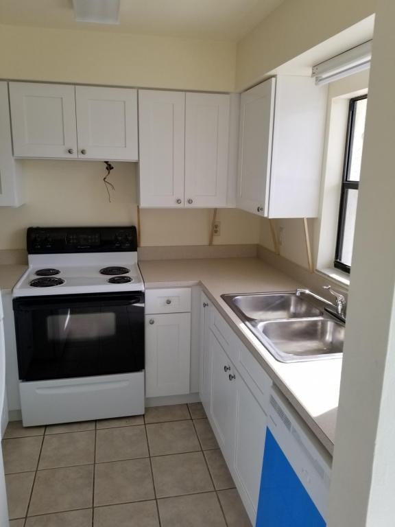 Primary Photo - 110 E Washington St