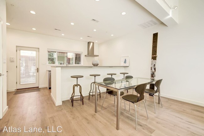 Building Photo - 3 br, 3 bath House - 450 Ridge St NW Unit B
