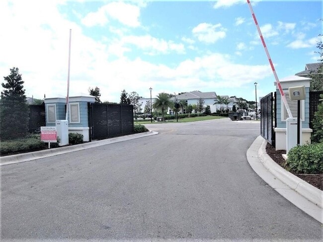 Photo - 1851 Sandpiper Pointe Pl House