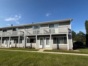 Building Photo - 34293 Birch Ln