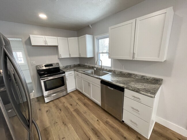 Foto del edificio - 218 W 28th St