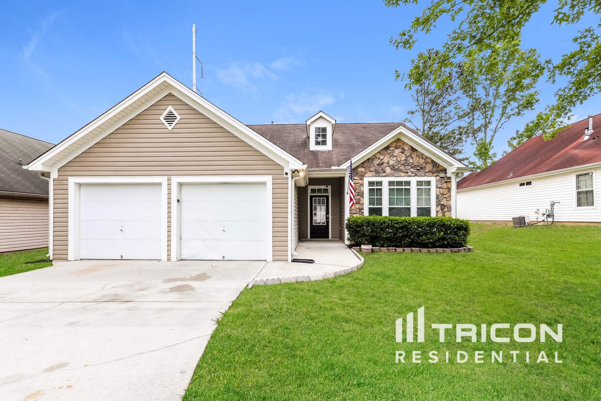 68 Camden Way Fairburn GA House Rental in Fairburn, GA