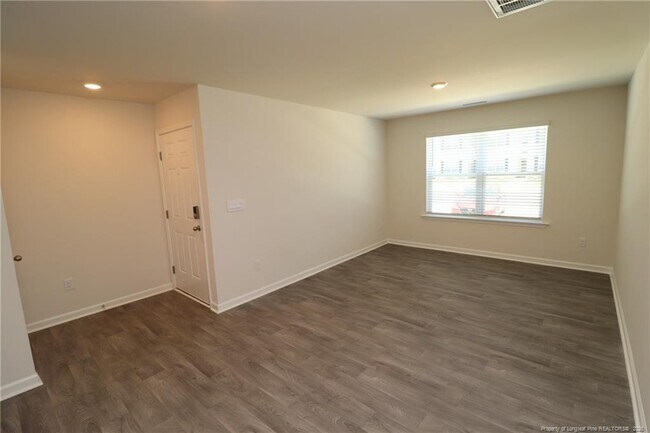 Building Photo - 8521 Beckett Chase Wy