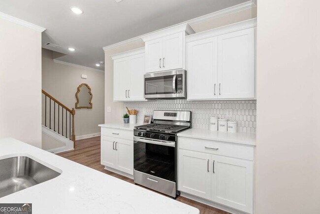 Building Photo - 4030 Cavalier Wy