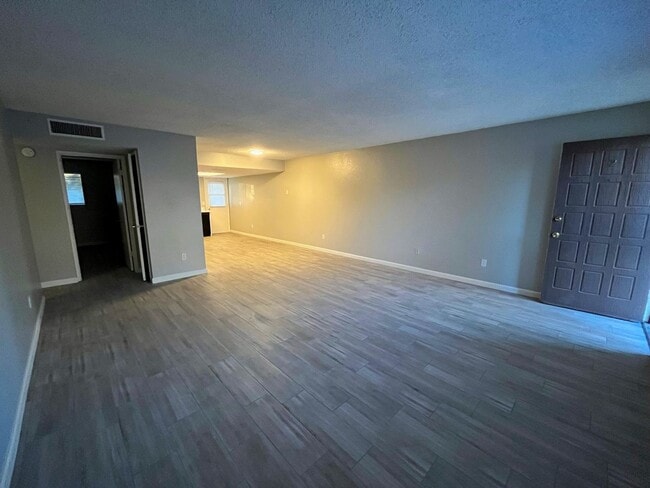 Building Photo - 3352 W Harmont Dr