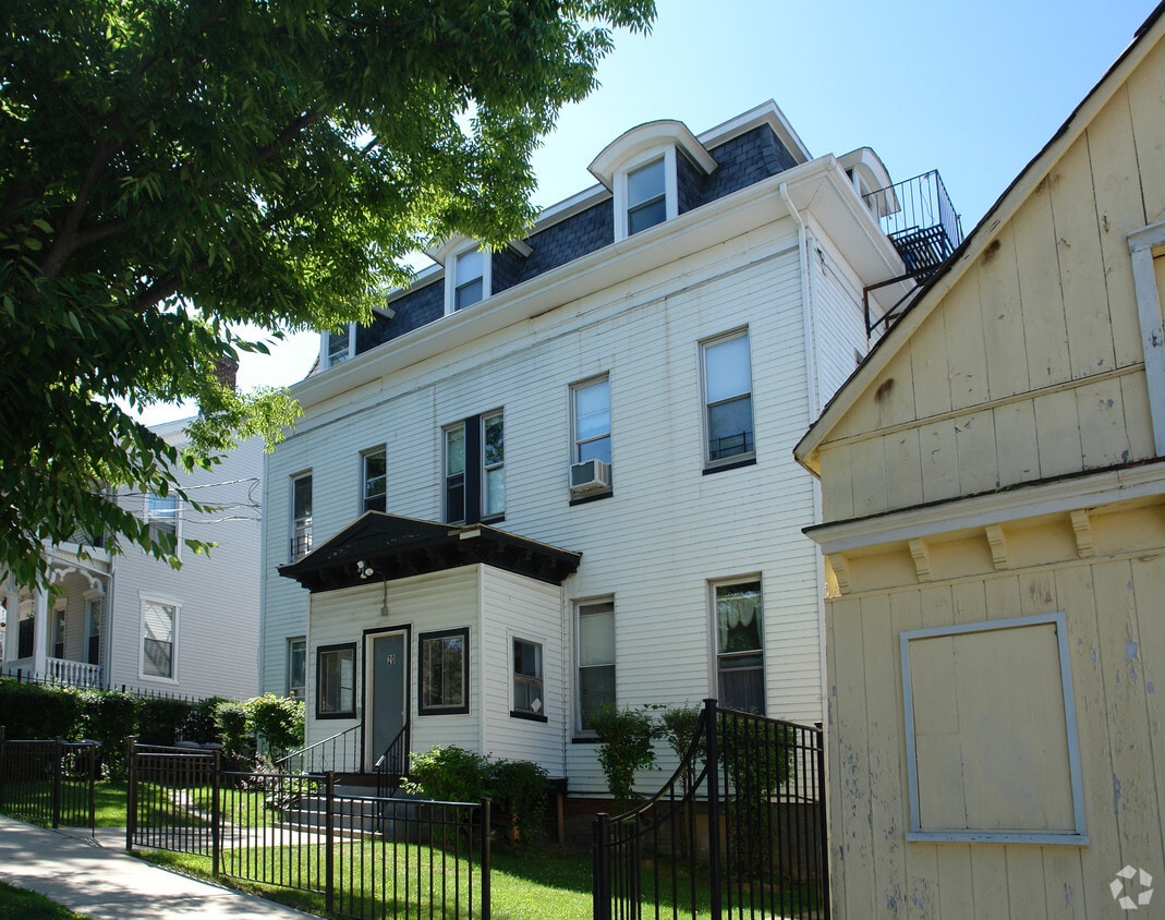 Building Photo - 20 Broad Ave