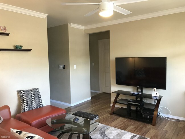 Building Photo - 50 Halili Ln