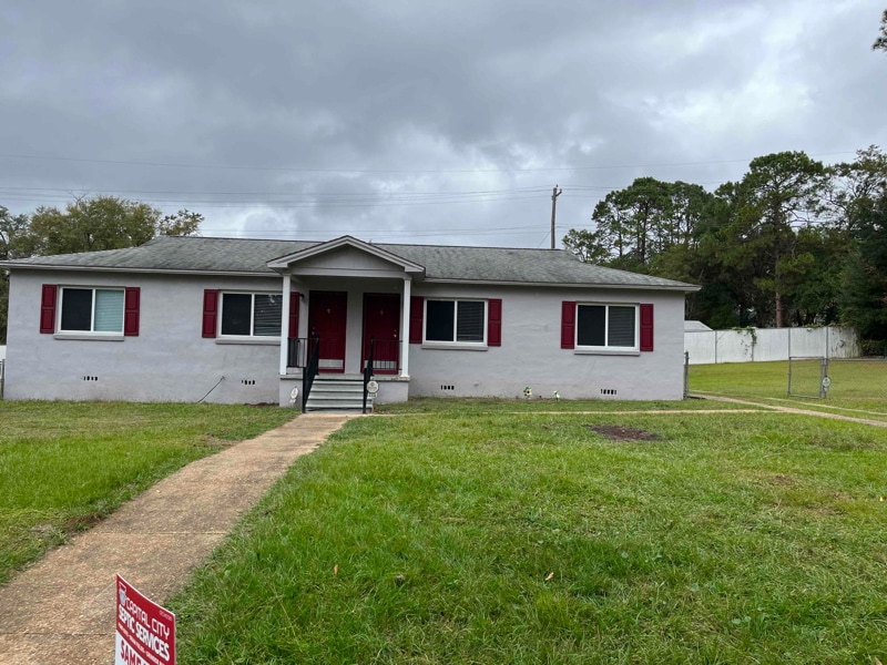 Primary Photo - 1330 Charlotte St
