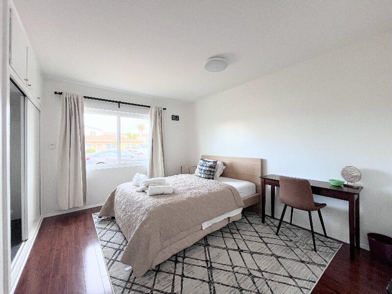 Foto principal - 1051 W 170th St
