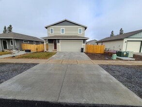 Building Photo - 16440 Bassett Rd