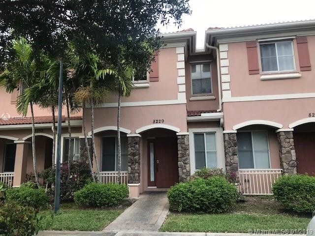 Foto principal - 8229 SW 25th Ct