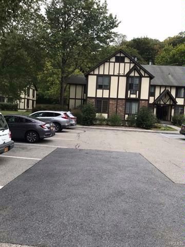 Primary Photo - 12 Foxwood Dr