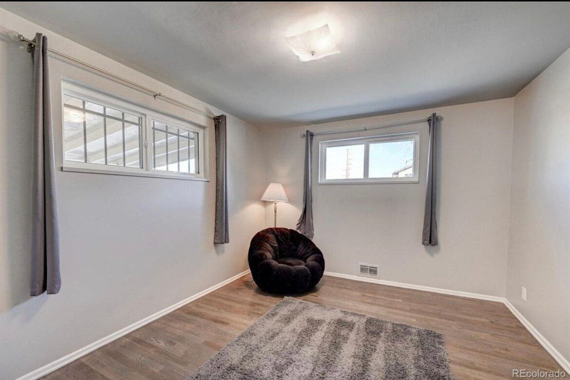 Foto principal - 1401 S Osage St