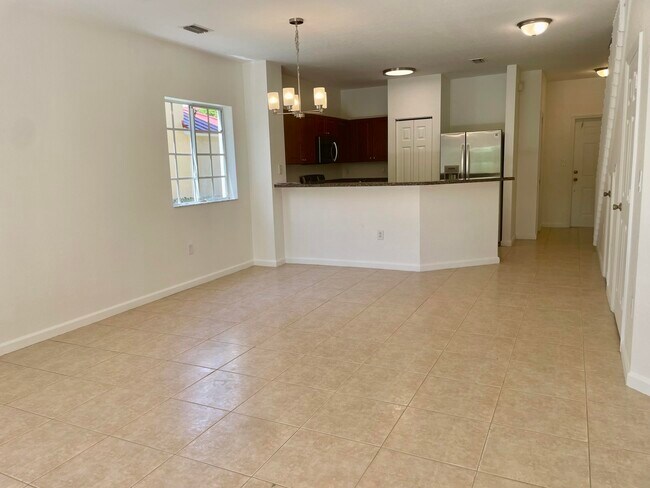 Foto del edificio - 5156 SE Mariner Garden Cir