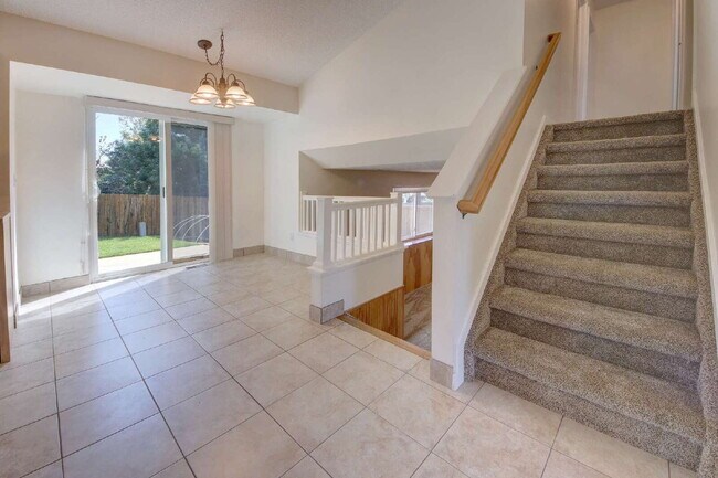 Building Photo - Charming Colorado Springs Rental in Top Rated D20 Schools
