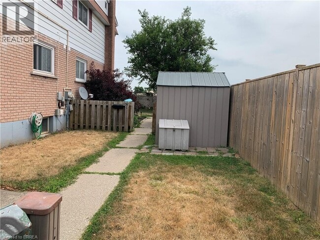 Building Photo - 52 Ewing Dr