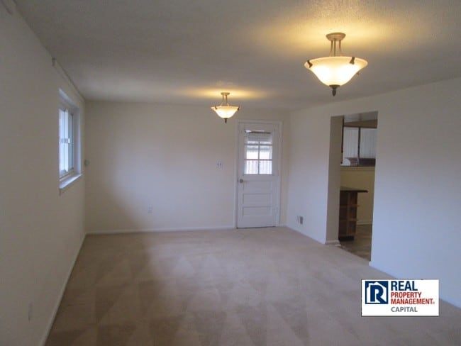 Building Photo - 7301 Sheffield Dr