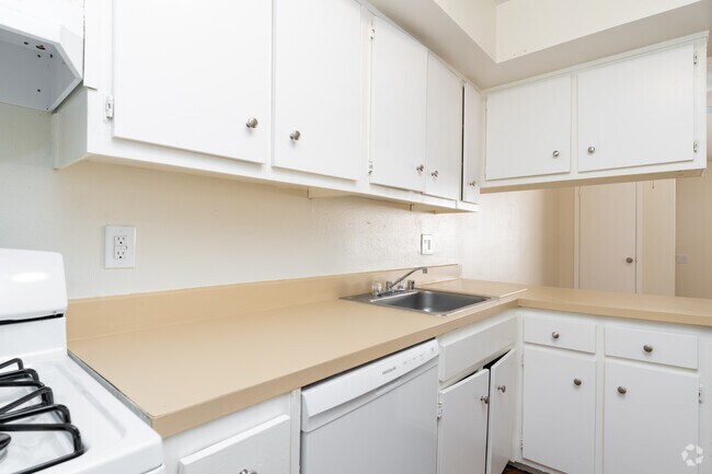 1 habitación, 1 baño, 750 pies cuadrados, cocina - Cliff Dwellers
