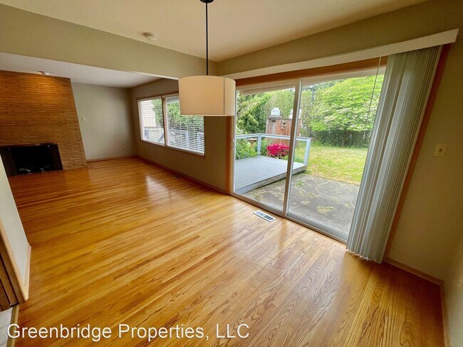 Foto del edificio - 3 br, 2 bath House - 2037 SE 102nd Ave.