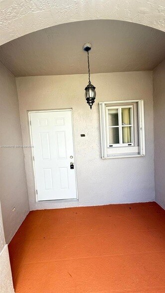 Building Photo - 16042 SW 86th Ln
