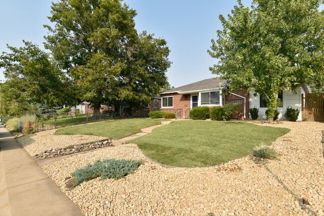 Photo - 3208 Niagara St (Denver, CO) House