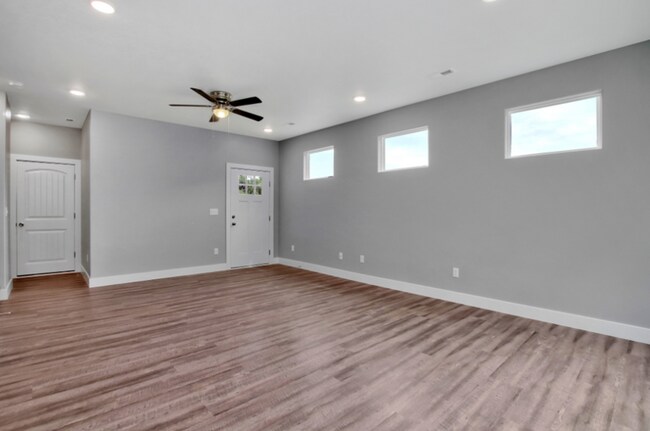 Foto del edificio - 4781 E 45th St N