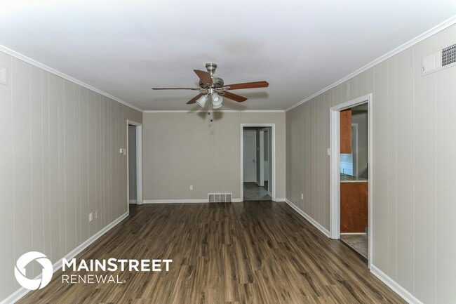 Foto del edificio - 6350 Limewood Ave
