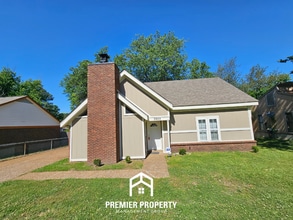 Building Photo - 3999 Lacewood Dr