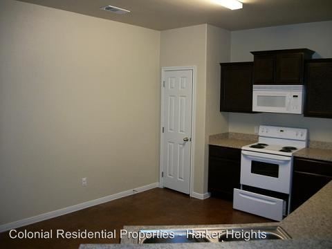 Building Photo - 1301 Cavalry Ln