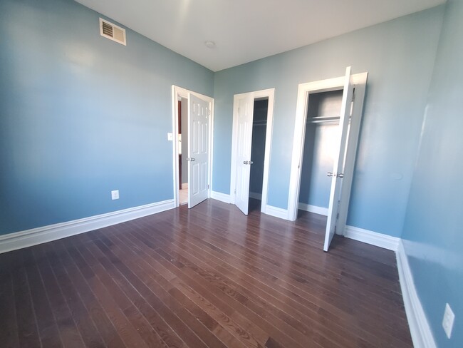 Building Photo - 154 Terhune Ave
