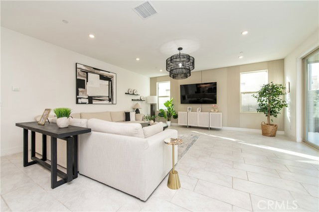 Foto del edificio - 295 Autumn Wy