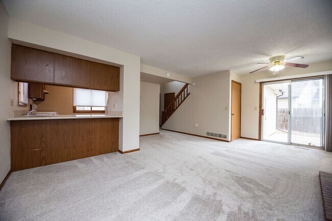 Foto del edificio - 1937 Connectitcut - Charming 2-Story Brick...