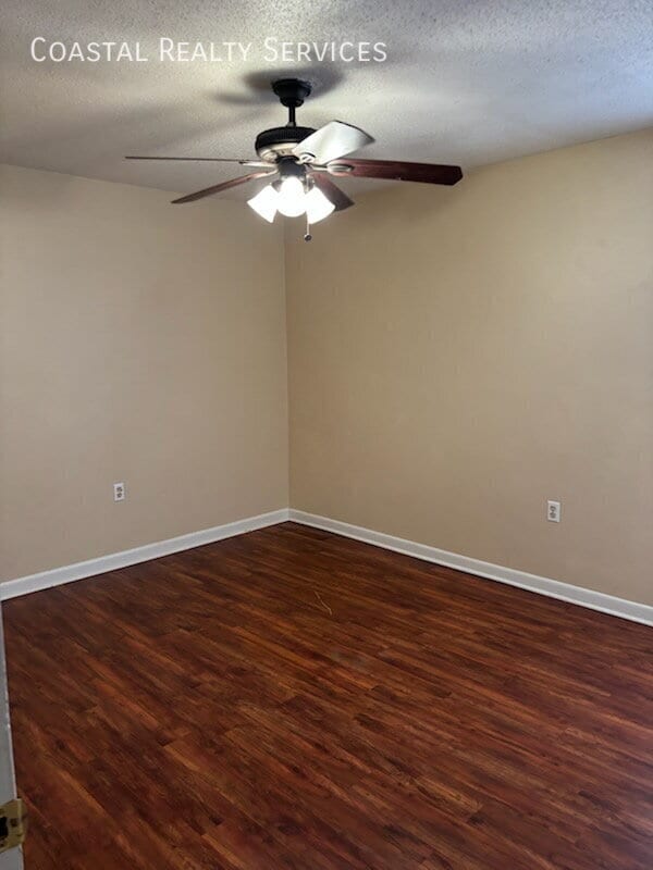 Building Photo - 612 Carnathan Ct