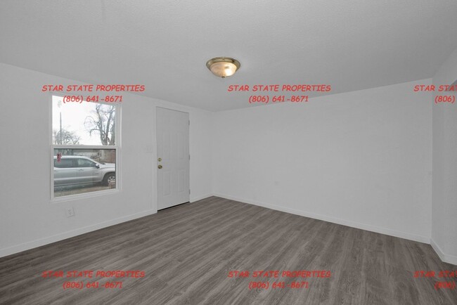 Building Photo - 1 Bedroom- Pay Electric only.