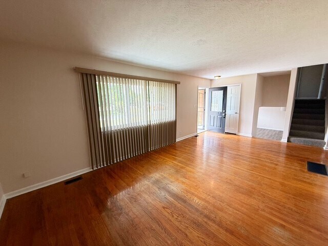 Foto del edificio - 5640 E 18th St