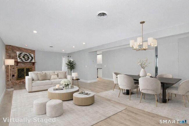 Foto del edificio - 28 Mill Hill Rd