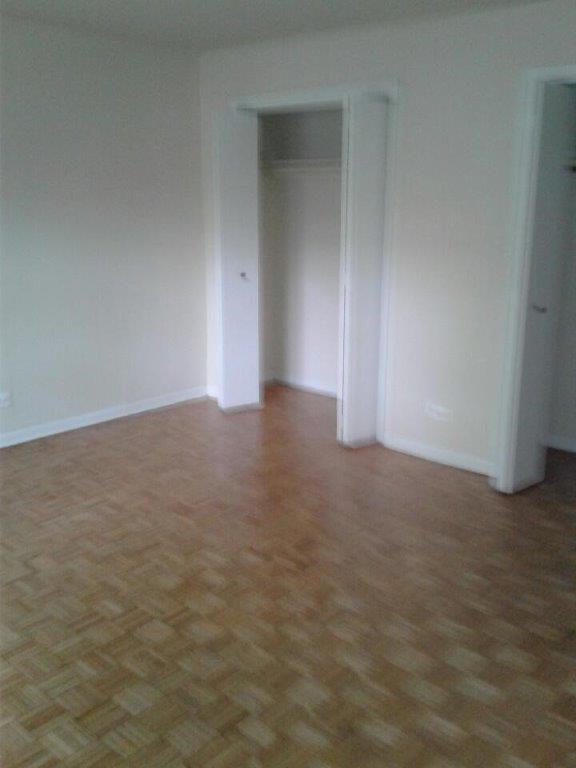 Foto del edificio - 2005 W Touhy Ave