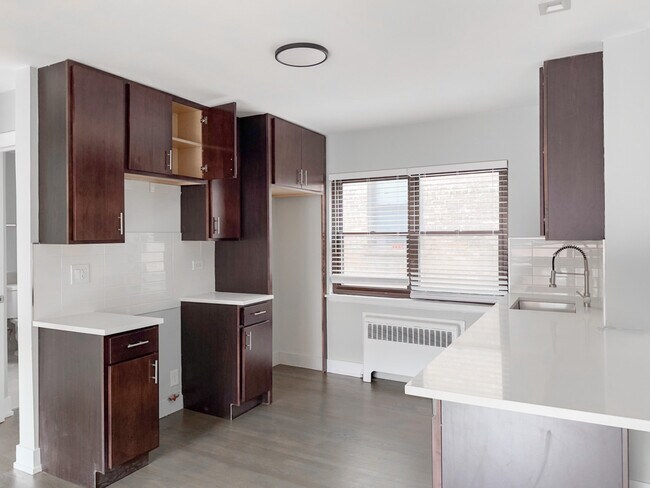 Foto del edificio - 605 Sheridan Square