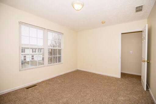 Building Photo - 1435/1437 Creekside