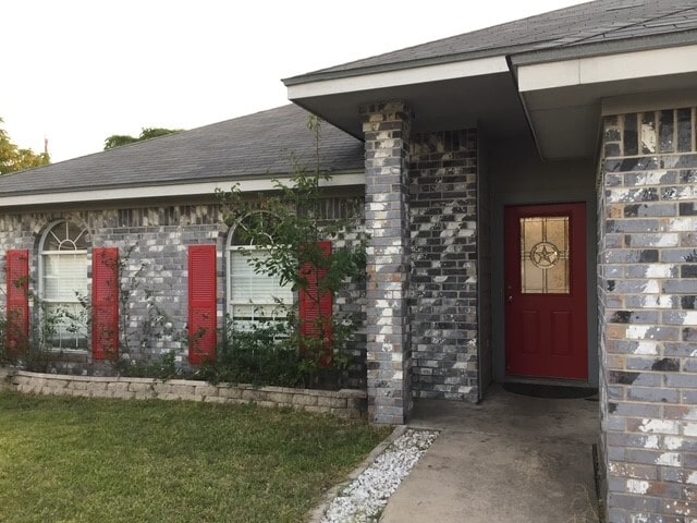 Building Photo - 3402 Warfield Dr