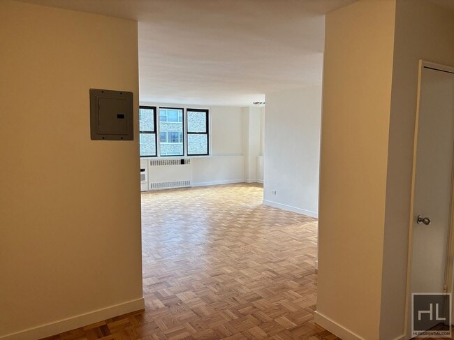 Building Photo - East 79th Street