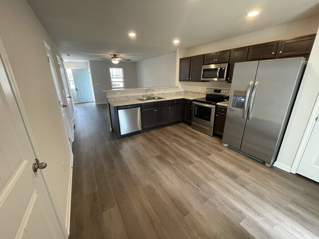 Foto del edificio - 1059 Peony Ln