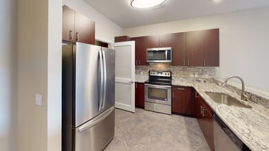 Interior Photo - The Vintage Lofts at West End