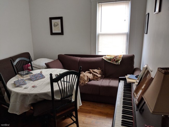 Building Photo - 1 br, 1 bath  - 148 5th St Apt 666