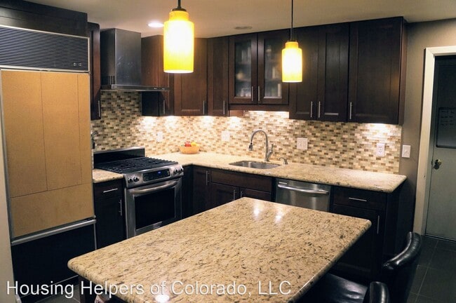 Building Photo - 5 br, 3 bath House - 240 Cimmaron Way